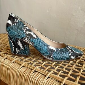 Snake (black and blue) print block heel pumps